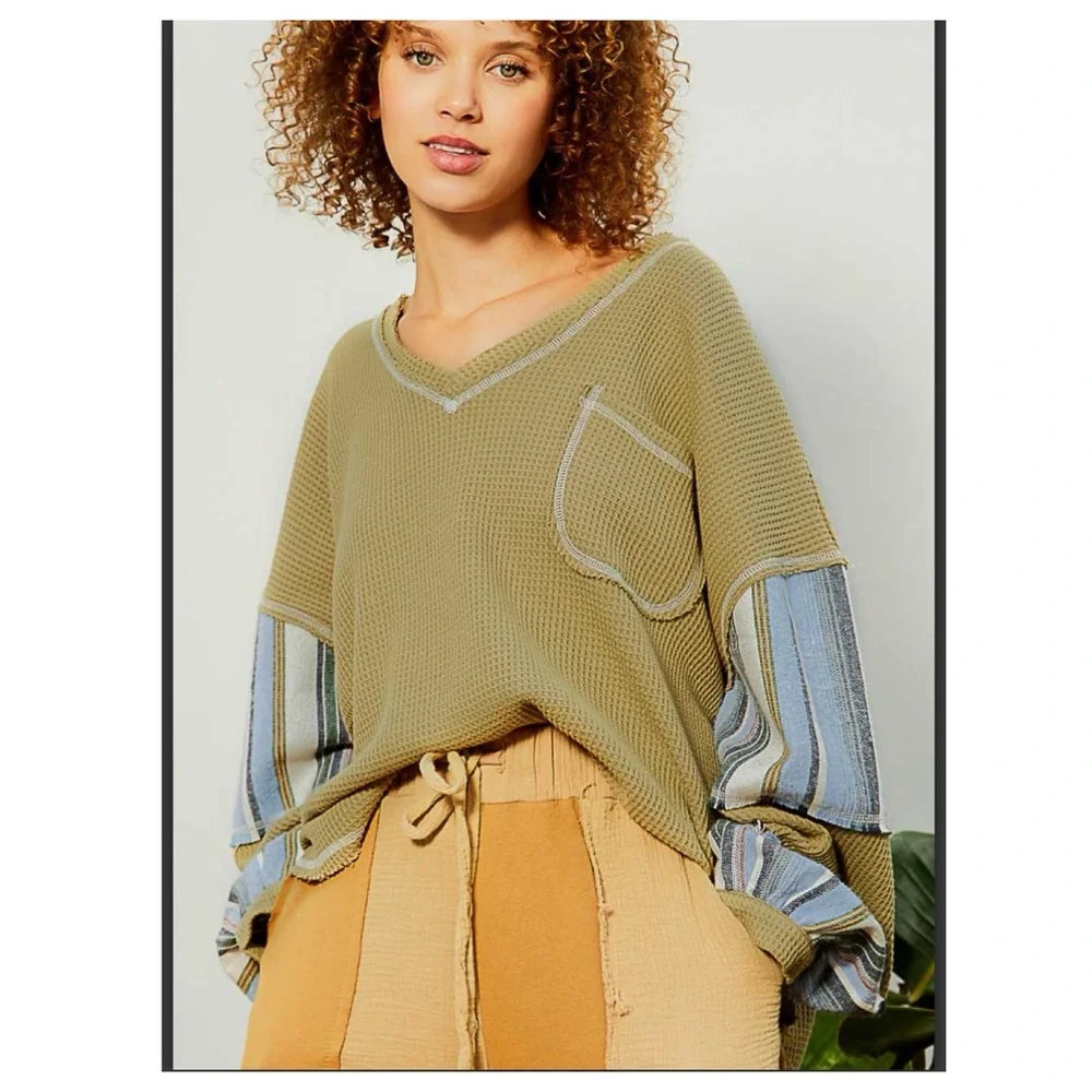 $38 start 238 ❤️POL V neck contrast stripe thermal top - Picture 2 of 5